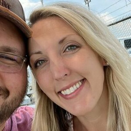 Erika Swingz ポルノスター エロティック 写真