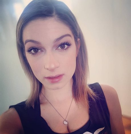 ハンズオンリーファン 美しいヌード 写真