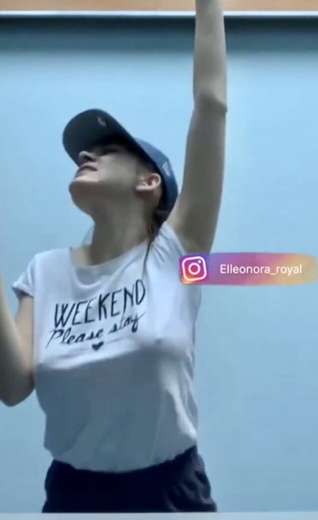 ビキニストリップOnlyFans 無料セックス 写真