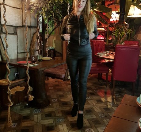 Blondy1 HDスター 写真