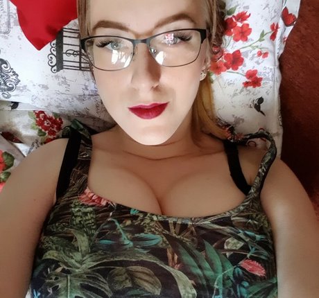 ティーンソロOnlyFans ヌード 写真