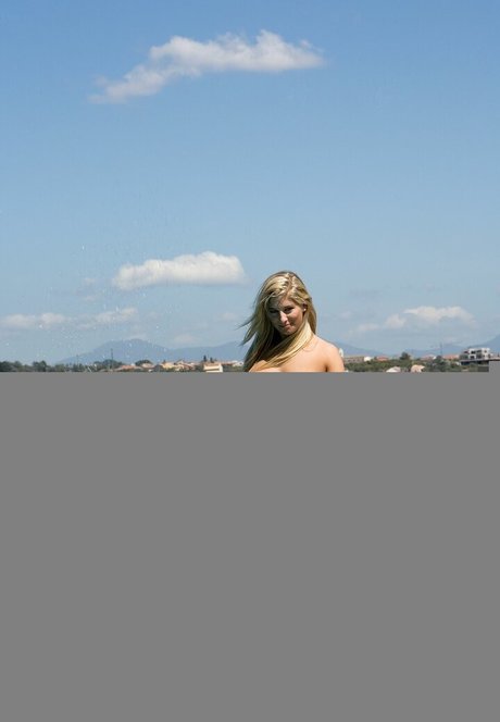 ブルネットの教師OnlyFans 限定 写真