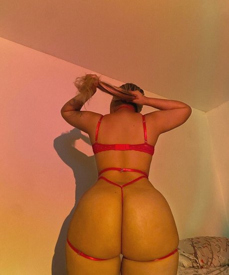 Angela Lopez 裸モデル 写真