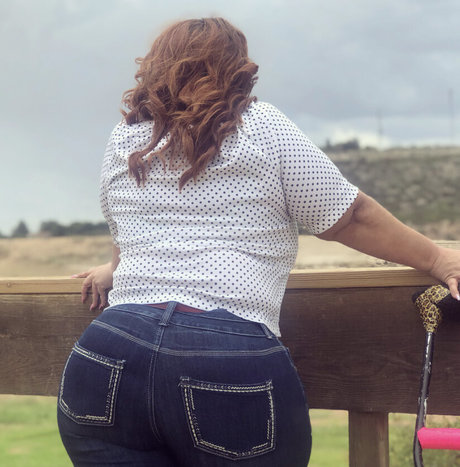 BBW 教師 OnlyFans 美しいxxx 写真