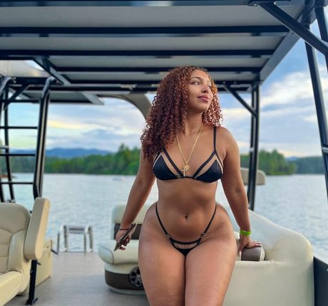 Maria Jose Vergara スター 裸 画像