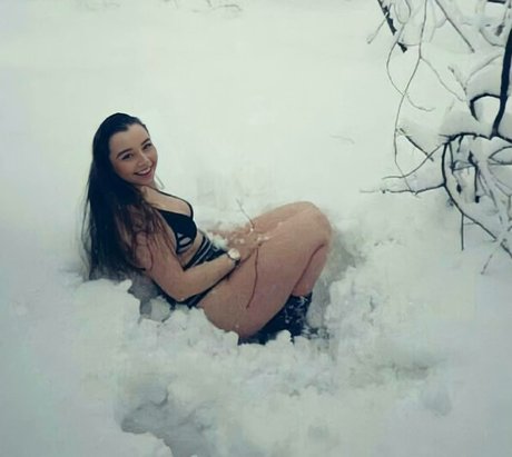 夏のOnlyFans セクシー 写真