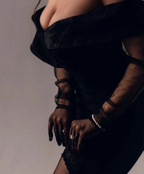 トゥワークオンリーファン 美しいxxx 写真