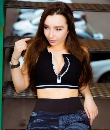 Elena Deligioz 素敵なモデル 画像