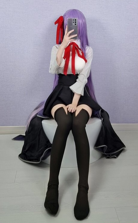 biya1024 裸の女優 画像