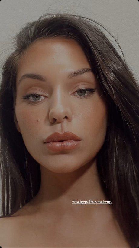 Alyssa Lynch 無料モデル ギャラリー