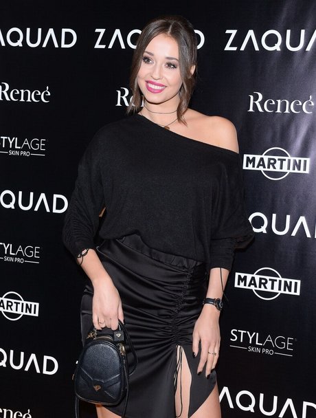 Izabella Krzan xxxポルノスター 写真