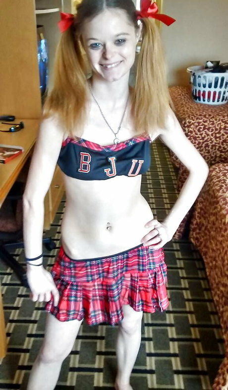 PhoebeXXXLynnXX XXXモデル 写真