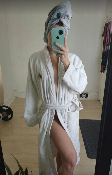 Myraxxxx ポルノスター セクシー 写真