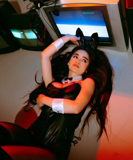 chernasova sofia スター 裸 写真