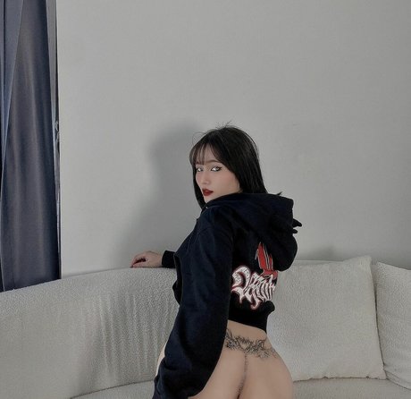 Tuongvan th 可愛いモデル 写真