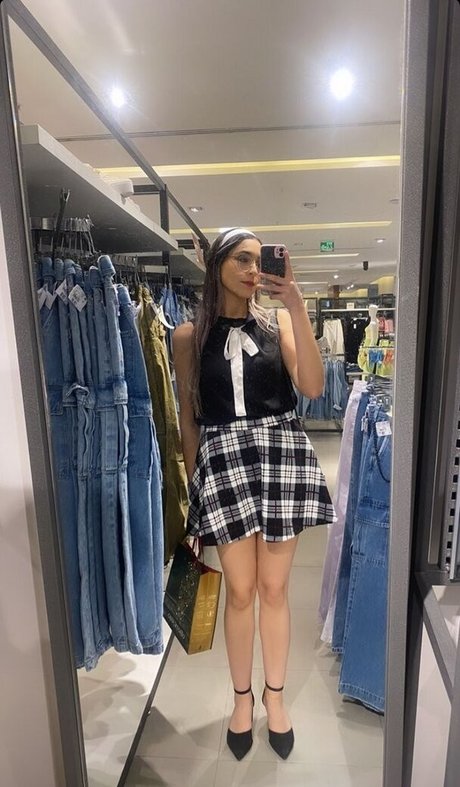 Faelinyfae 裸のスター 写真