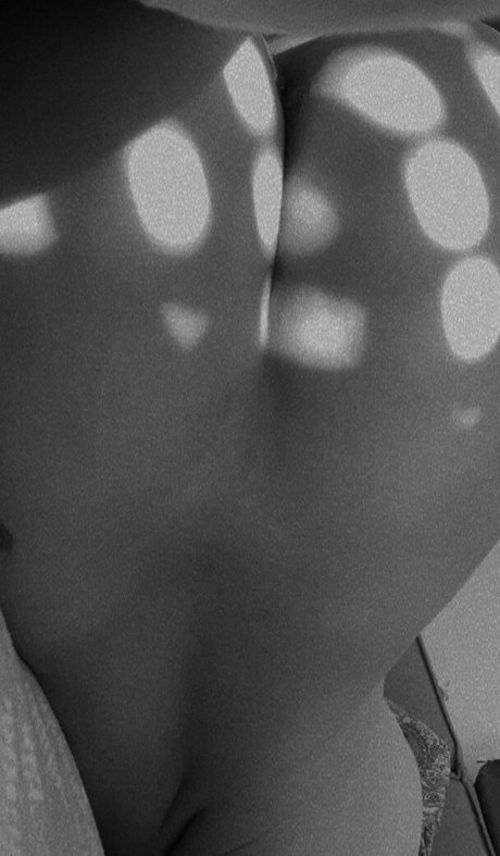 Tzouma Mym アートスター 画像