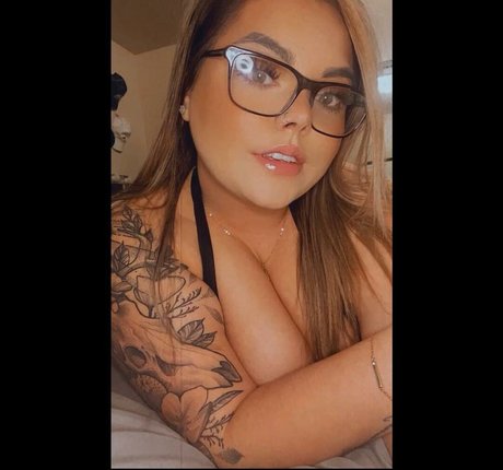 Lilly Zamora XXXモデル ギャラリー