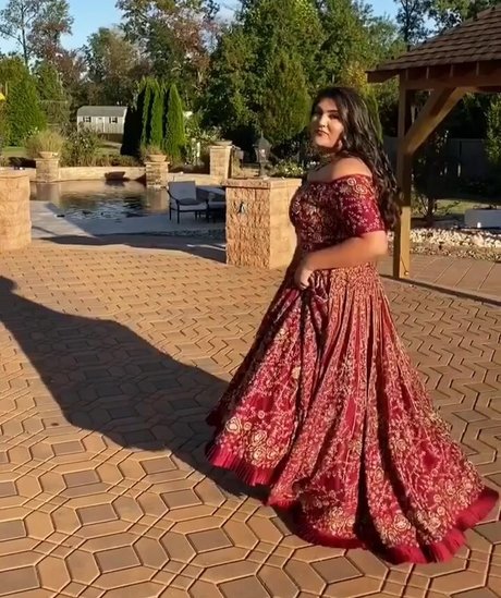 小柄なブロンドの熟女OnlyFans 無料裸 写真