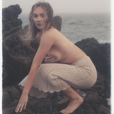 Anya Nicolodi かわいいスター 写真