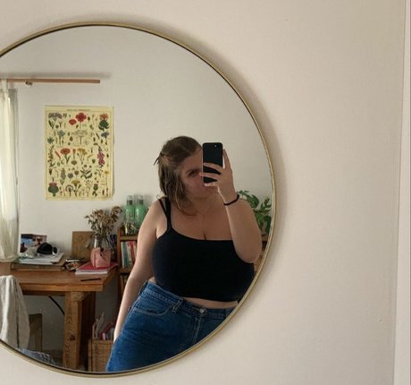 Ori Yaron モデル 画像