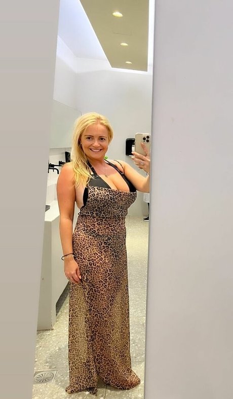 ゲイのラフなOnlyFans xxx 写真