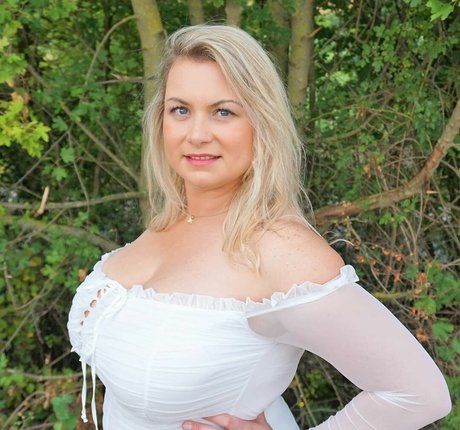 pati rose_ 裸のモデル 画像