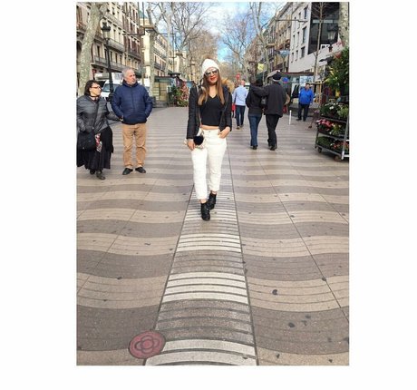 アジアンベイビーOnlyFans セクシーヌード 画像