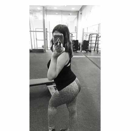 ニューハーフ POV OnlyFans トップ 写真