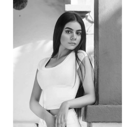 daaisygz 高品質のポルノスター 写真