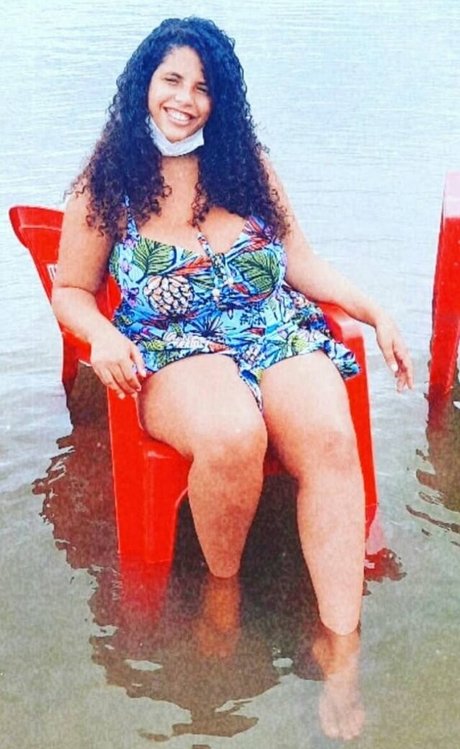 Mayla Coimbra 裸のポルノスター 画像