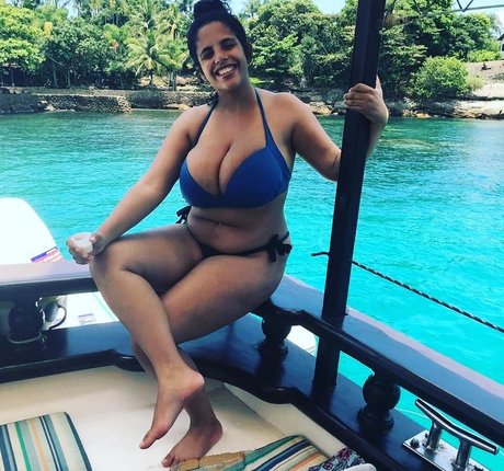 Mayla Coimbra セクシーなスター 写真