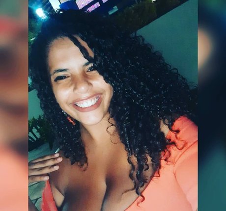 Mayla Coimbra 無料スター 画像