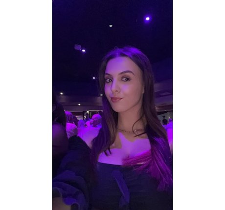 Chelsea Rowlinson セクシーなスター 写真