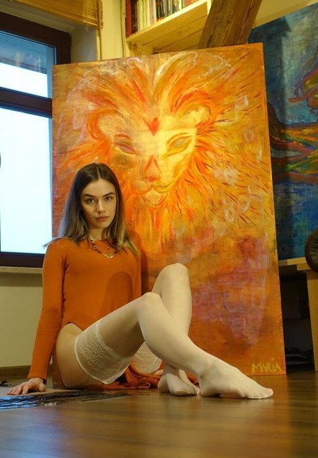 mvriaemiliv セックスモデル 画像