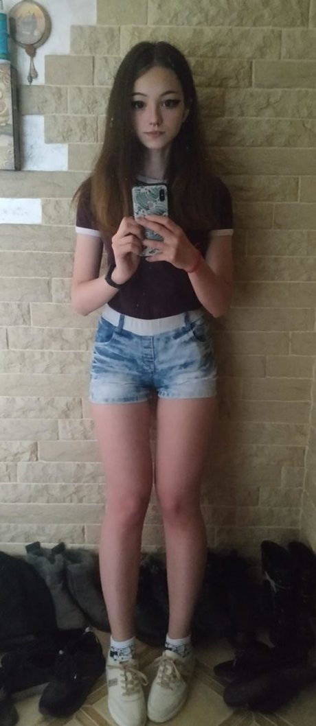 Tinybabyflower ポルノスター 美しい ギャラリー