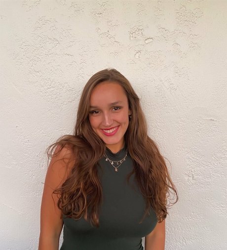 レズビアン ストラップオン OnlyFans 美しい 写真