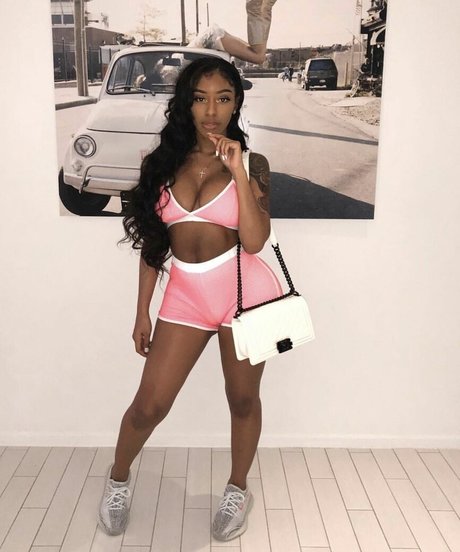 Realamarie スター 写真