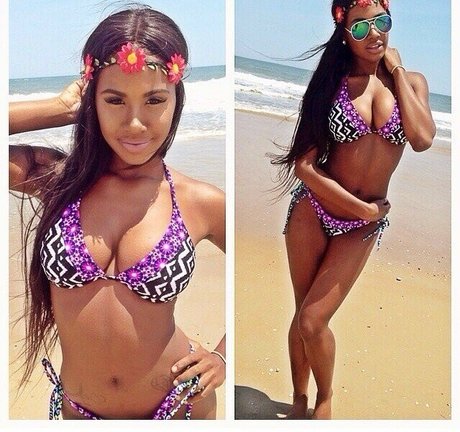 Realamarie 最高のスター アーカイブ