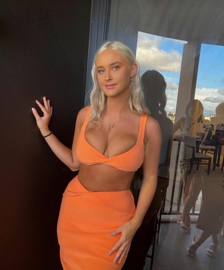 BBW 教師 OnlyFans ポルノグラフィック 画像