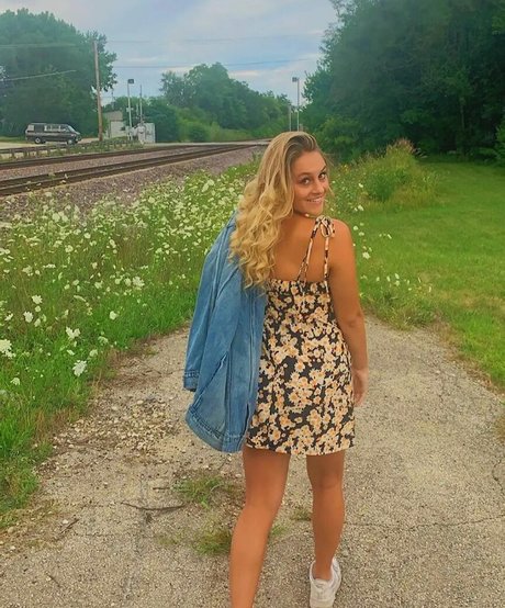 Gracie Diewald ポルノ女優 画像