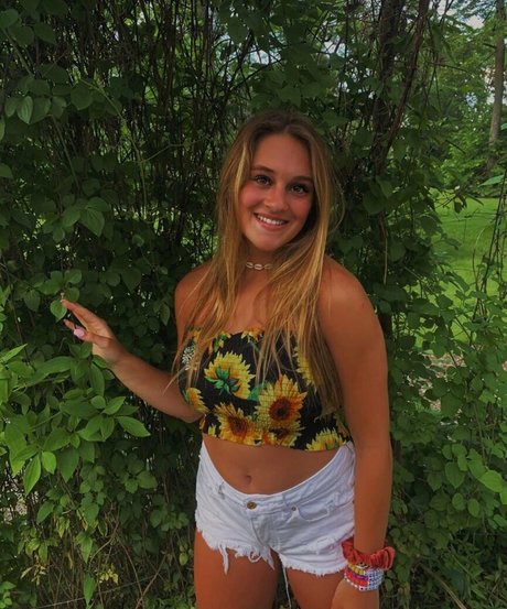 Gracie Diewald トップポルノスター 画像