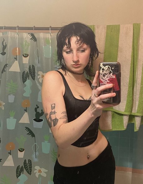 gothbimboxxx ポルノスター アート 写真