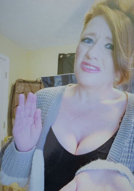 Rawrist エロティックなポルノスター ギャラリー