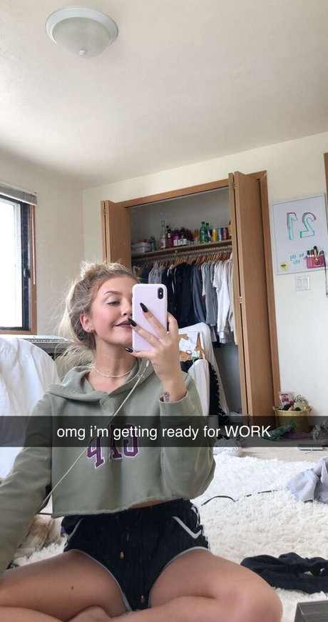 ブロンドオンリーファン ポルノグラフィック 写真