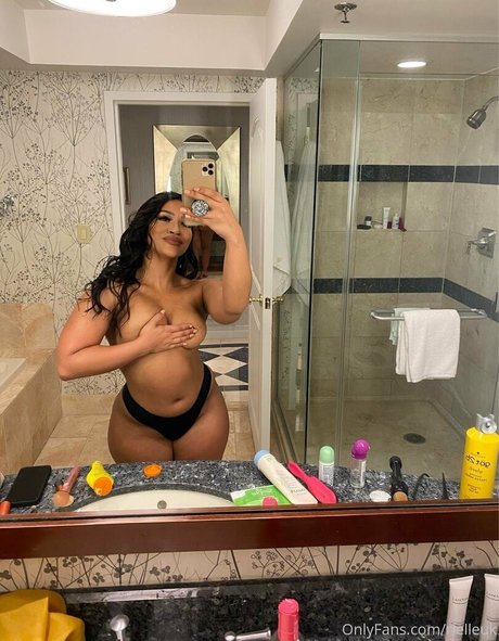 RielleUK 可愛いモデル 写真