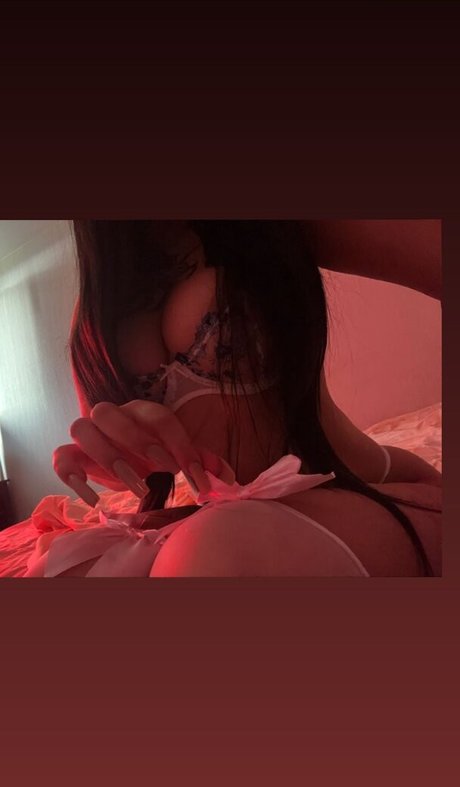 ゲイの若いOnlyFans ヌード 写真