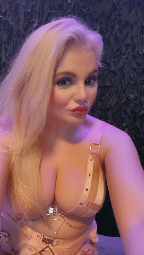 thekatyjayne 独占スター 写真