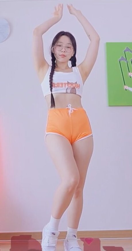 Ninibae Sang A Yonini xxx女優 写真