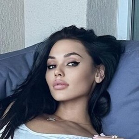 Rosalinda Bogdan ポルノスター エロティック アーカイブ